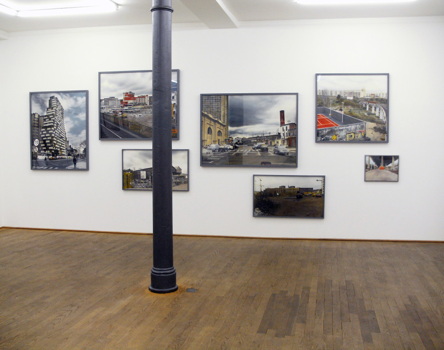 <p><em>Die wunderlichen Orte</em>, installation view, Kuckei + Kuckei, 2010</p>