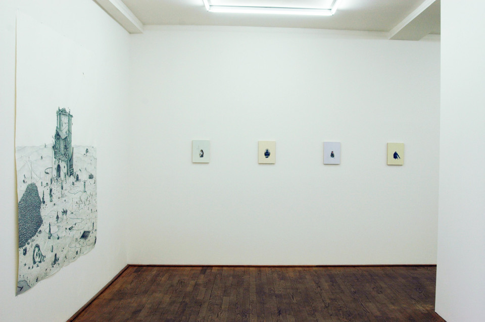 <p>installation view, Kuckei + Kuckei, 2009</p>