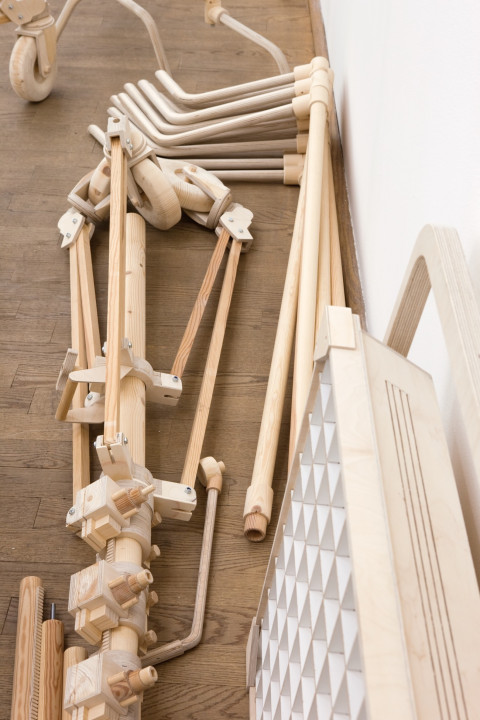 <p><em>Set</em>, installation view, Kuckei + Kuckei, 2010</p>