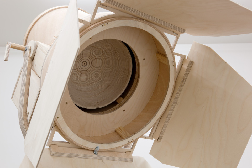 <p><em>Set</em>, installation view, Kuckei + Kuckei, 2010</p>