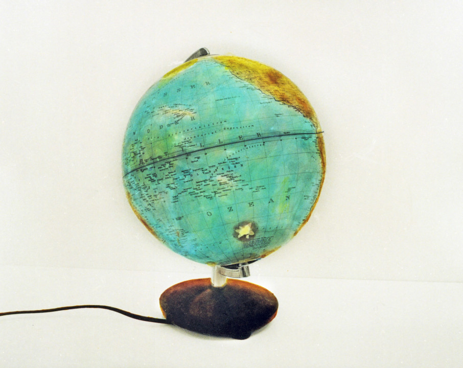 Globus, 1999