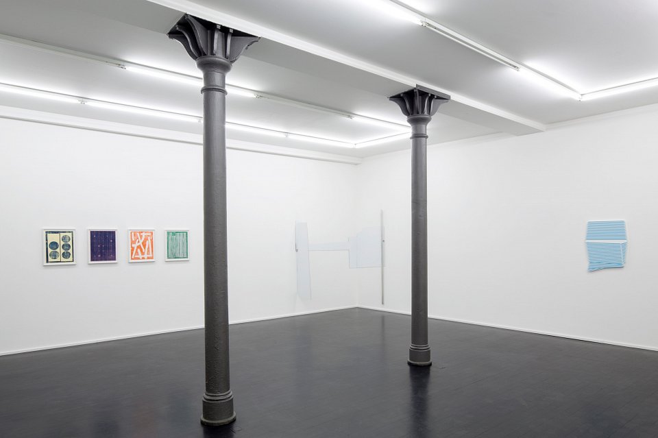 <p><em>Ideale, Linien</em>; installation view, Kuckei + Kuckei, 2015</p>