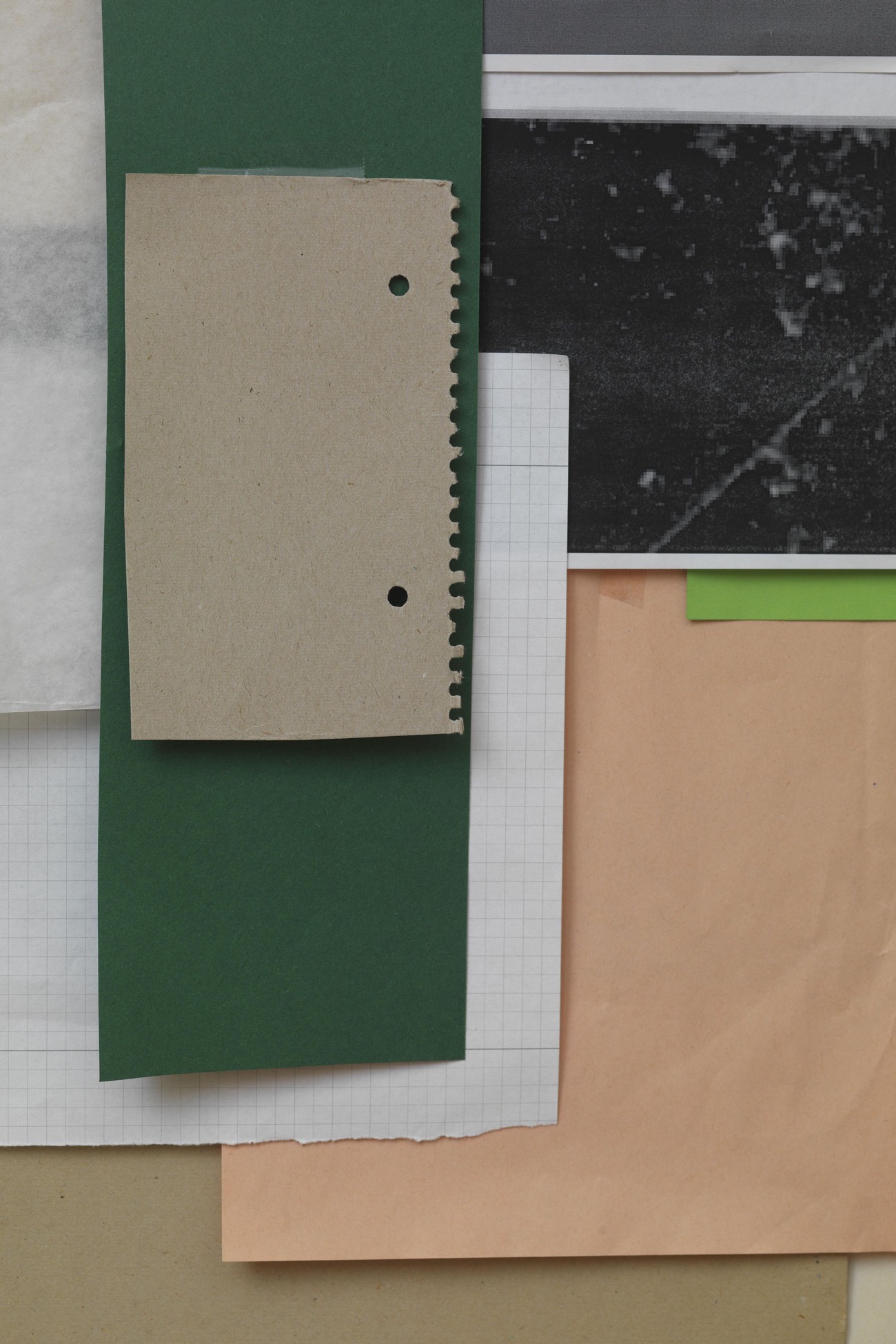 Colored papers: Dunkelgrün - Rosa, 2012
