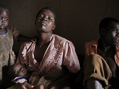 Emily, Alfa, Gloria Banda and Muyeso Makawa. Petros Village, Malawi, 2006