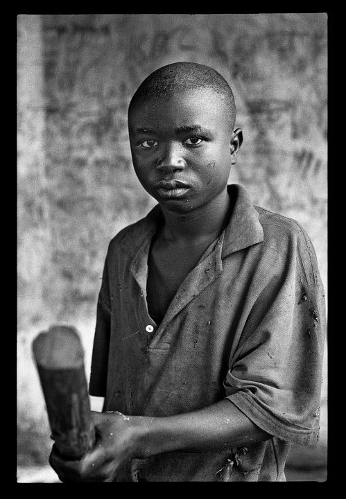 Mai Mai militia in training near Beni, eastern DRC, for immediate deployment with the APC (Armée Populaire du Congo), the army of the RCD-KIS-ML, December 2002 Portrait VIII