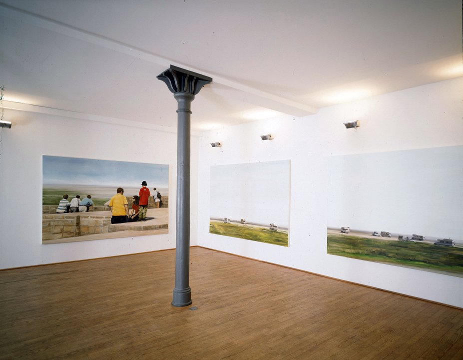 <p>installation view, Kuckei + Kuckei, 2001</p>