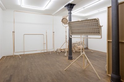 Set, installation view, Kuckei + Kuckei, 2010
