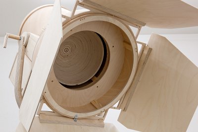 Set, installation view, Kuckei + Kuckei, 2010
