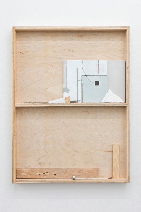 <p><em>An Extra Space</em>, installation view, Kuckei + Kuckei, 2013</p>