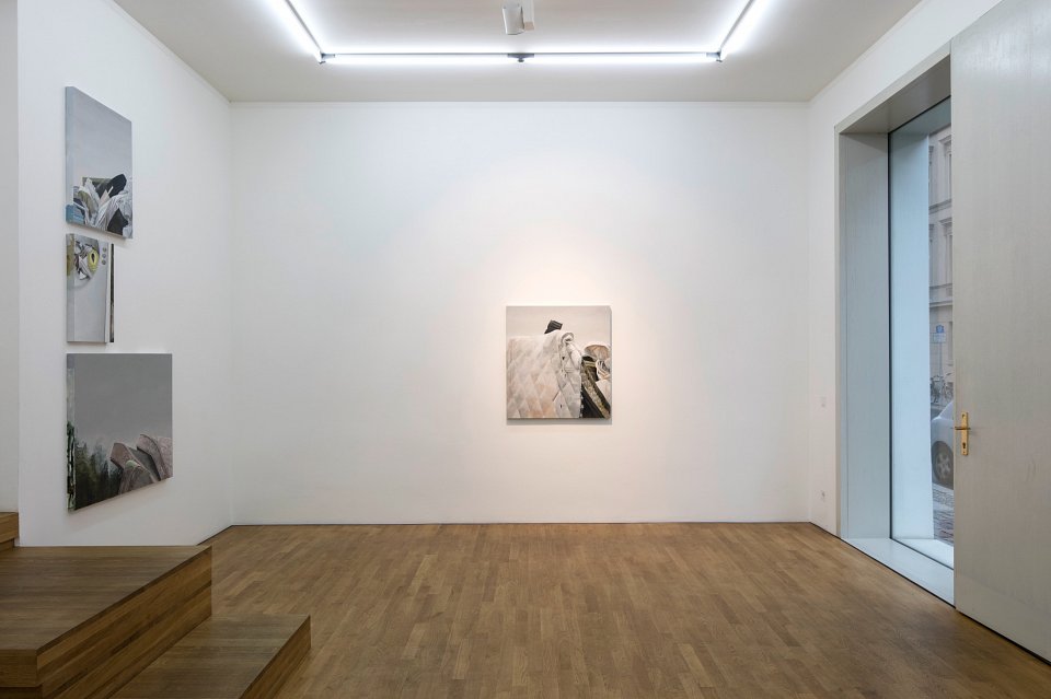 <p><em>Overcast</em>, installation view, Kuckei + Kuckei, 2015</p>