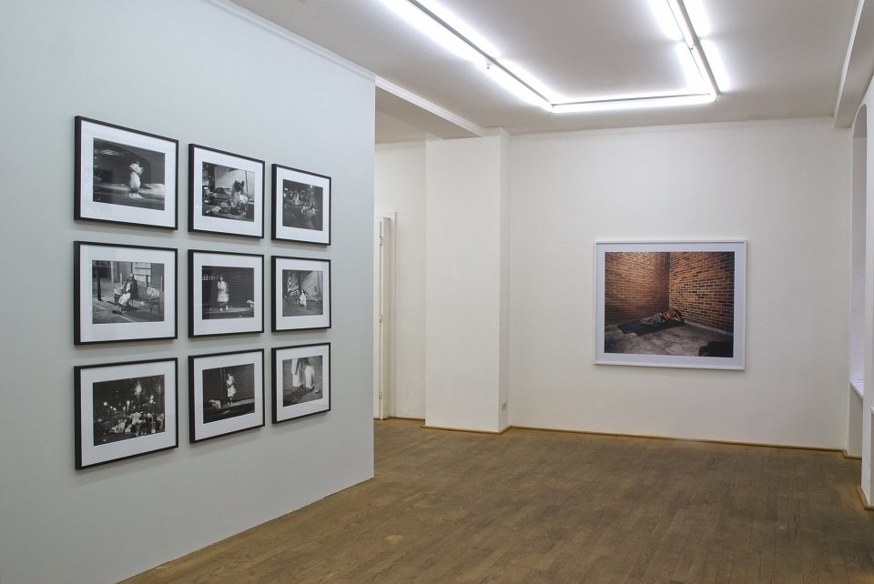 <p><em>A Look Away – South African Photography Today</em>, installation view, Kuckei + Kuckei, 2008</p>
