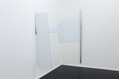 Ideale, Linien; installation view, Kuckei + Kuckei, 2015