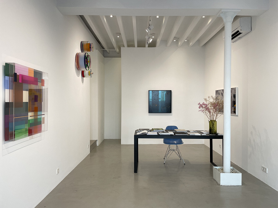 <p>installation view, Kuckei + Kuckei showroom Palma, 2022</p>