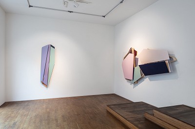 Michael Laube, about polygons, installationview, 2020, Photo: Thomas Bruns