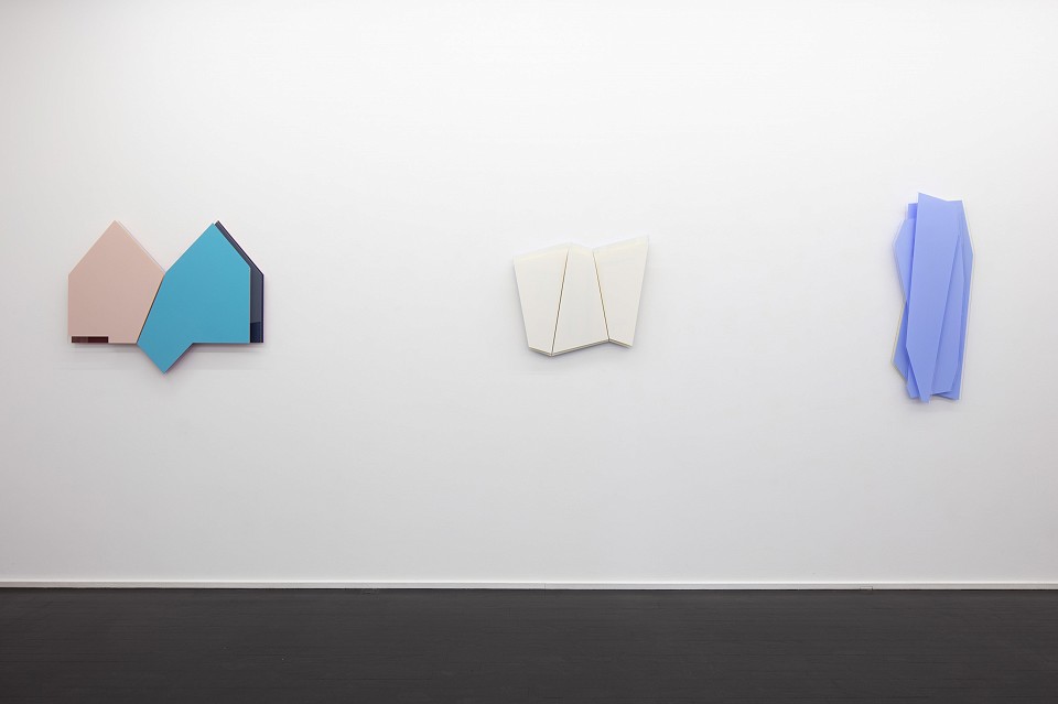 <p>Michael Laube, <em>about polygons</em>, installationview, 2020, Photo: Thomas Bruns</p>