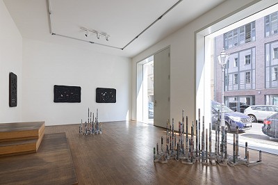 Artifacts from the Age of Acceleration, installation view, Kuckei + Kuckei, 2021
