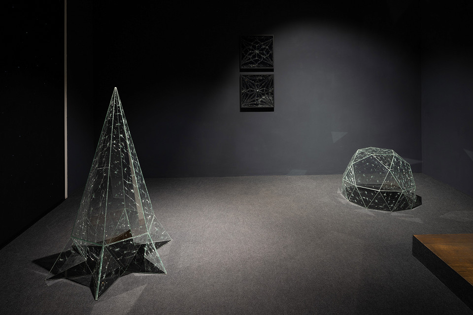 <p><em>Die Ewigkeit der Nacht</em>, installation view, Kuckei + Kuckei, Berlin, 2023</p>