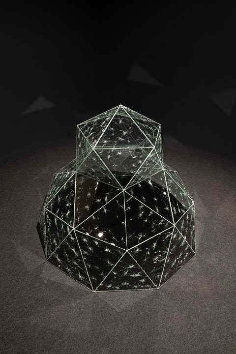 <p><em>Die Ewigkeit der Nacht</em>, installation view, Kuckei + Kuckei, Berlin, 2023</p>