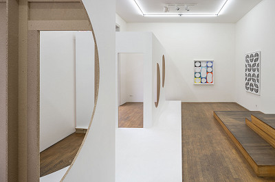 oh hell o, installation view, Kuckei + Kuckei, Berlin, 2023