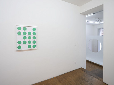 oh hell o, installation view, Kuckei + Kuckei, Berlin, 2023
