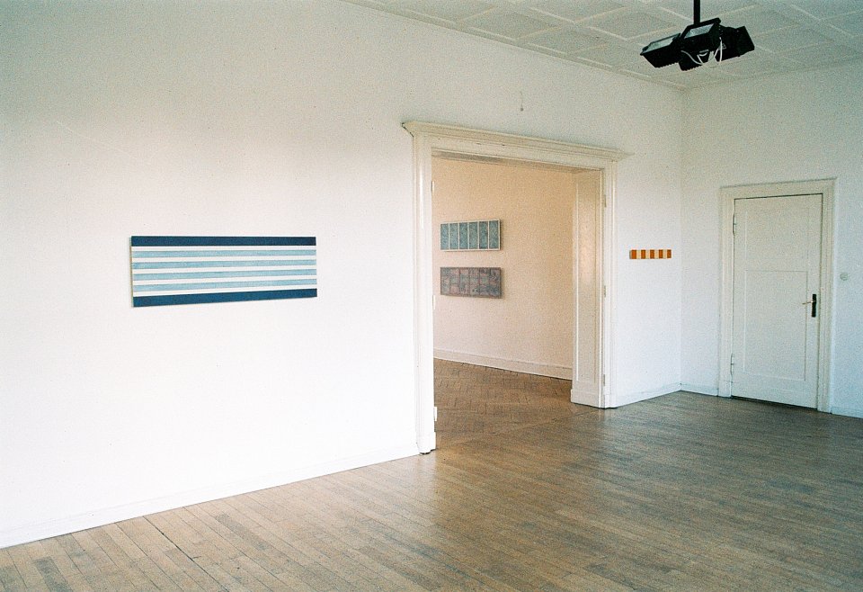 <p>installation view, Kuckei + Kuckei, 1997</p>