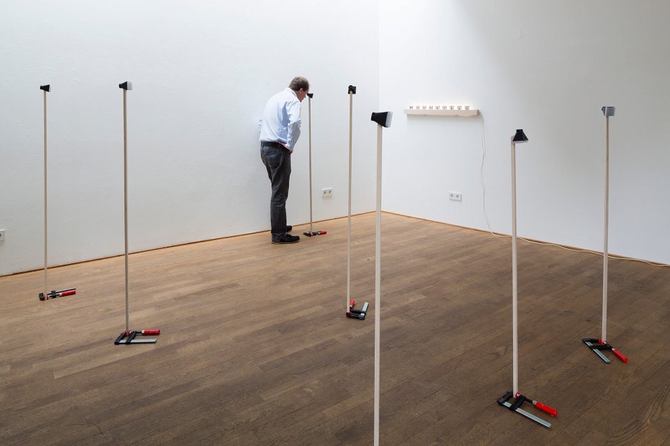 <p><em>Indistance</em>, installation view, Kuckei + Kuckei, 2014</p>