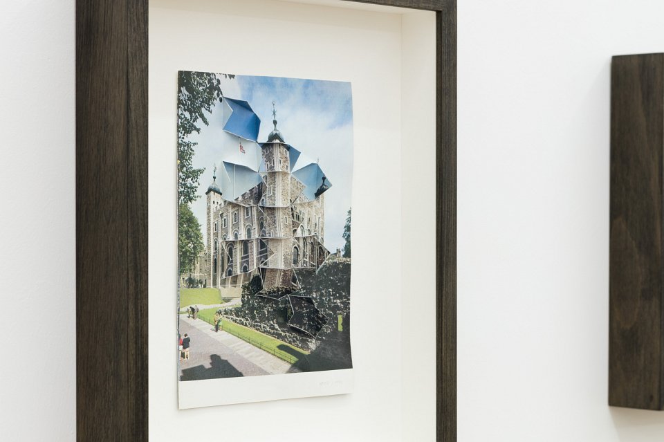<p><em>A Point in Time</em>, installation view Kuckei + Kuckei, 2016</p>