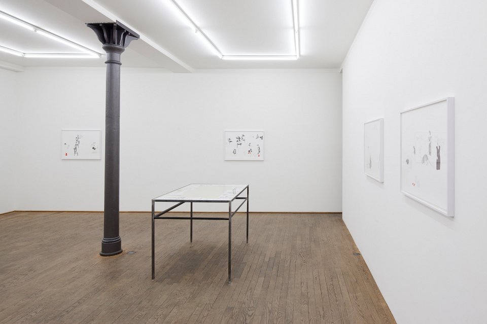 <p><em>FadenSpiele</em>, installation view, Kuckei + Kuckei, 2012</p>