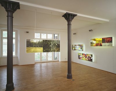SVE Sponsoring, installation view, Kuckei + Kuckei, 1999