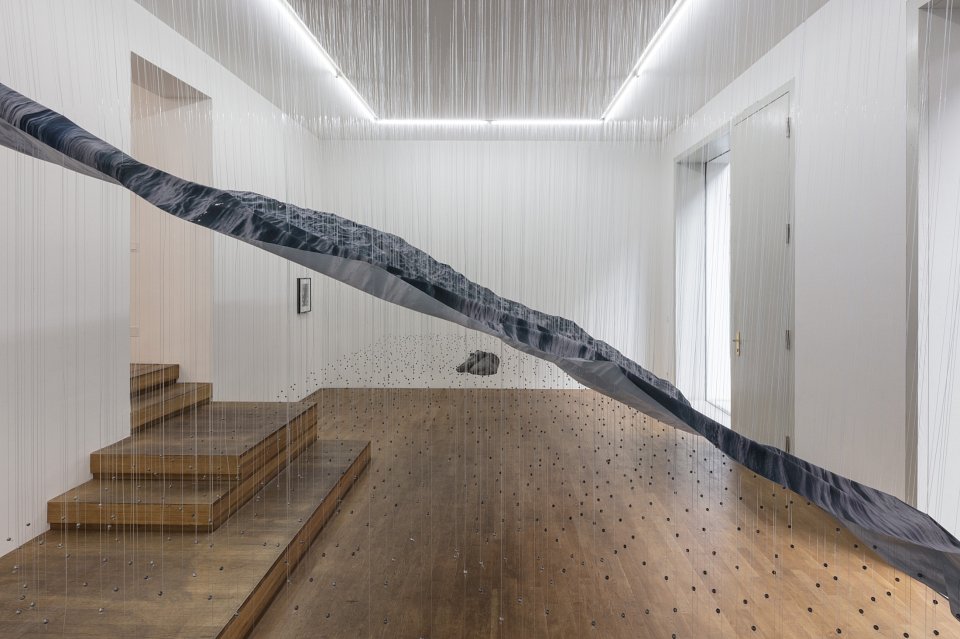 <p><em>Elegie</em>, Installation view Kuckei + Kuckei, Linienstrasse 107/108</p>