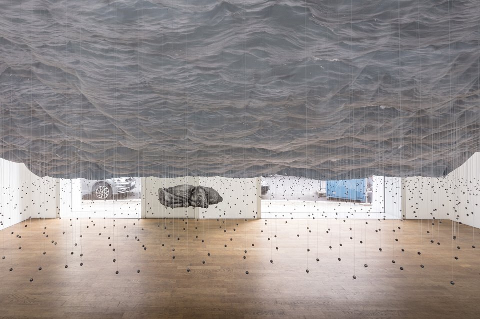 <p><em>Elegie</em>, Installation view Kuckei + Kuckei, Linienstrasse 107/108</p>