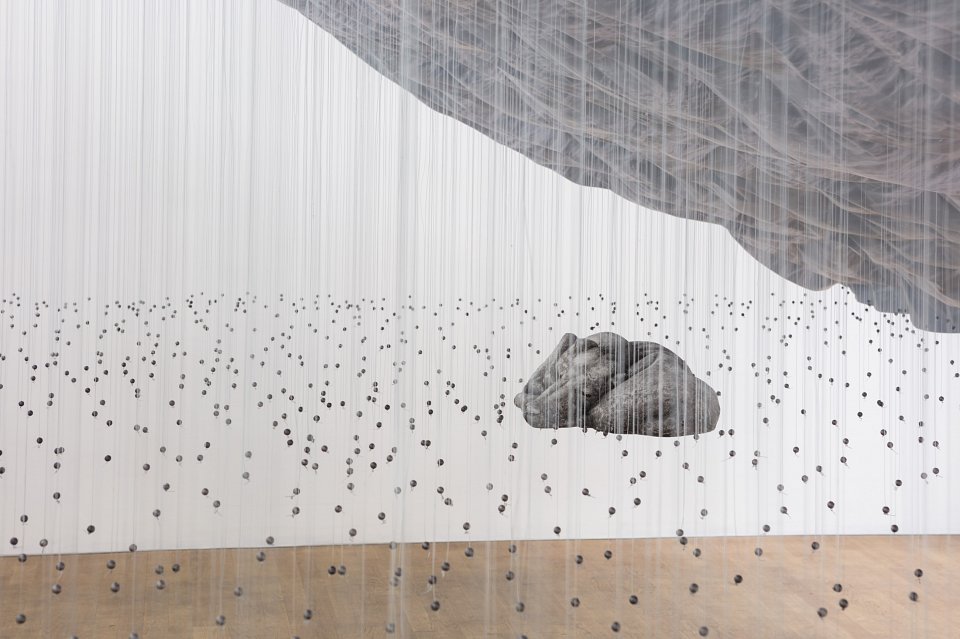 <p><em>Elegie</em>, Installation view Kuckei + Kuckei, Linienstrasse 107/108</p>