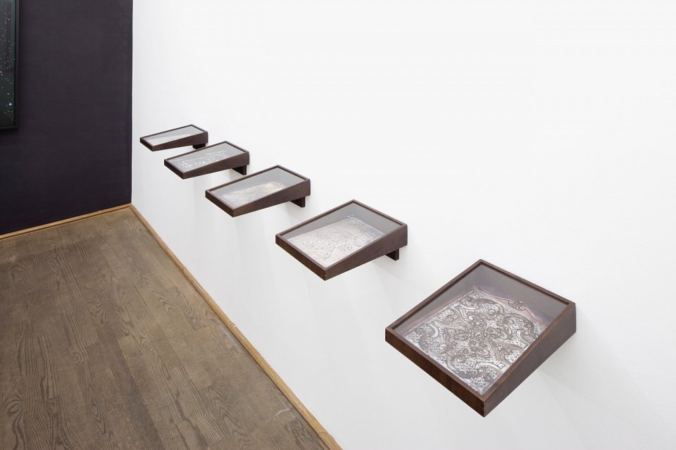 <p><em>Happy Believers</em>, installation view, Kuckei + Kuckei, 2012</p>