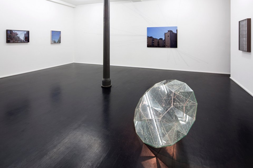 <p><em>Buenos Aires</em>, installation view, Kuckei + Kuckei, 2014</p>