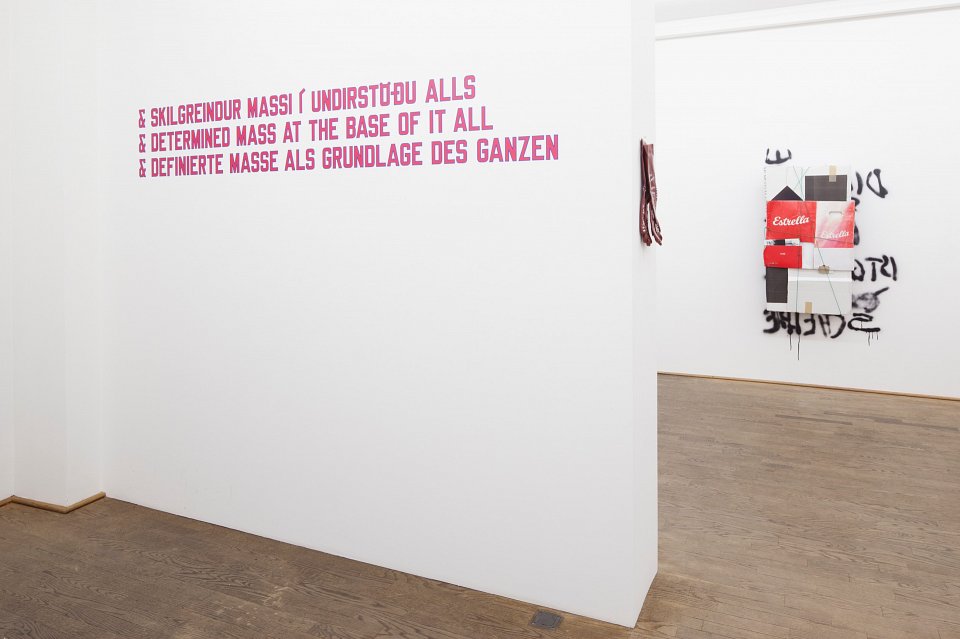 <p><em>Text</em>, installation view, Kuckei + Kuckei, 2011</p>