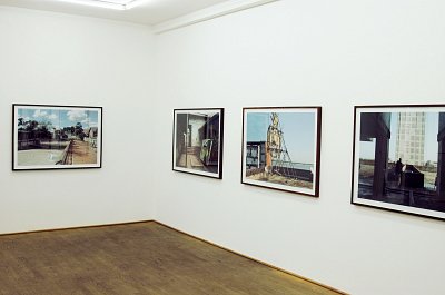 Avenue Patrice Lumumba, installation view, Kuckei + Kuckei, 2010