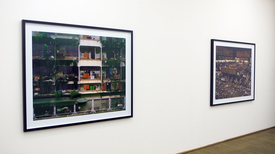 <p><em>Aftermath</em>, installation view, Kuckei + Kuckei, 2011</p>