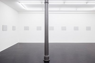 KW Serie, installation view, Kuckei + Kuckei, 2013