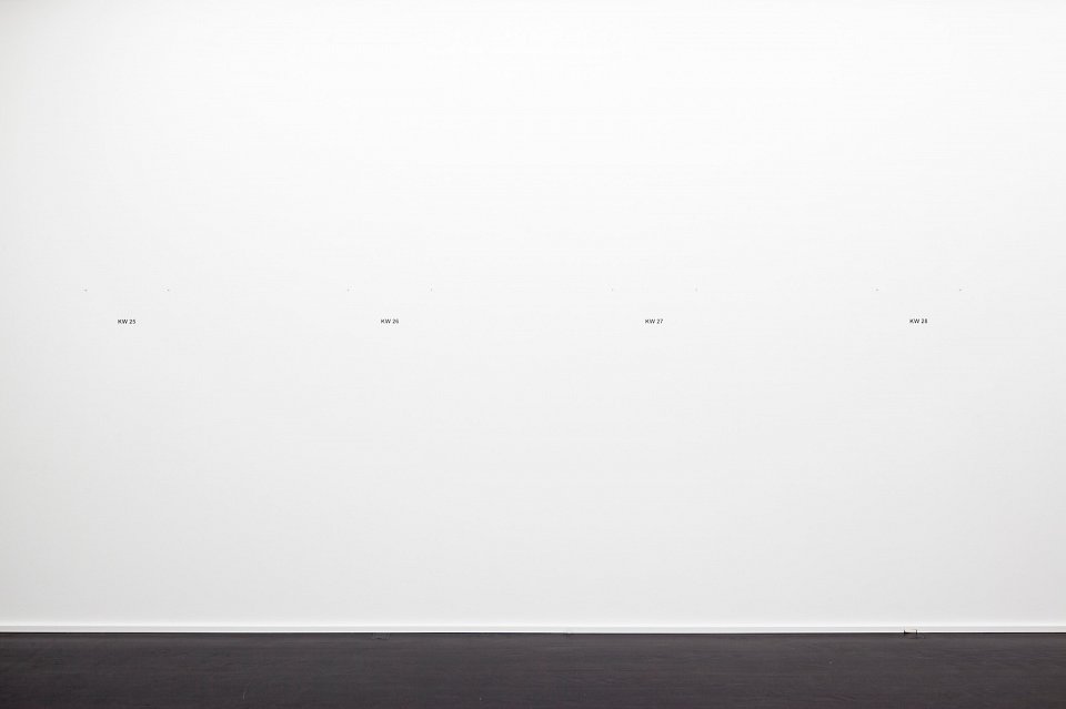 <p><em>KW Serie</em>, installation view, Kuckei + Kuckei, 2013</p>