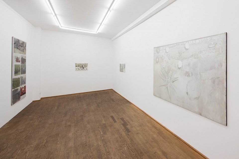 <p>installation view, Kuckei + Kuckei, 2011</p>